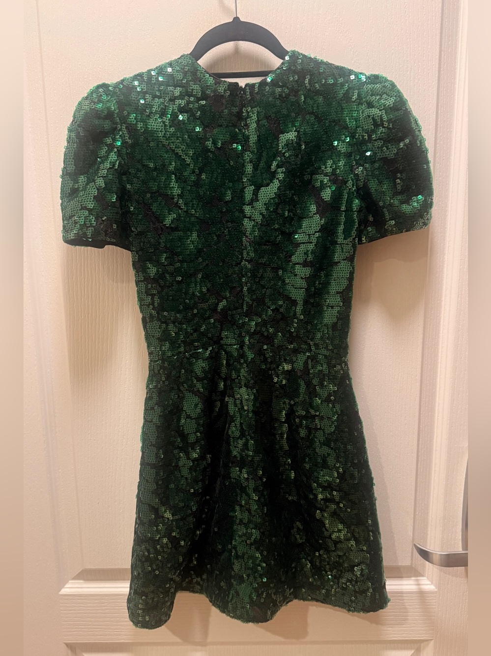 HELSI Coco A-Line Sequin Mini Dress in Emerald/Black SIze XS NWT - Picture 6 of 7